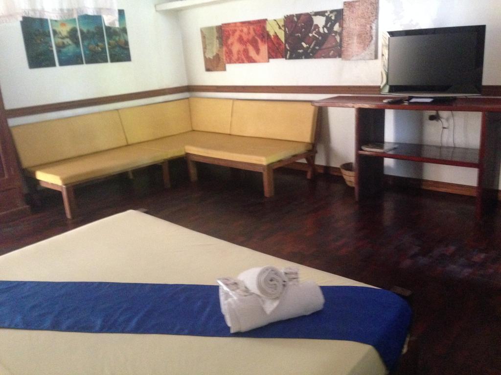 The Lotus Garden Bed & Breakfast Puerto Princesa Exterior photo
