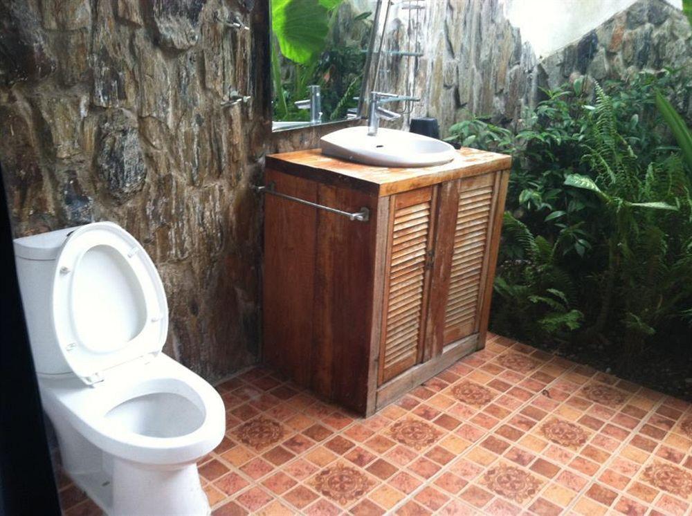 The Lotus Garden Bed & Breakfast Puerto Princesa Exterior photo