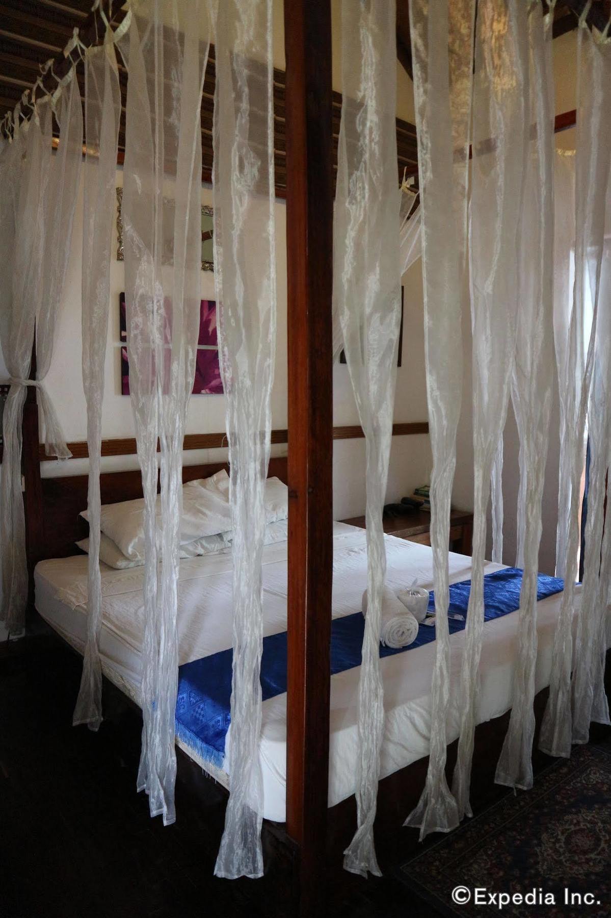 The Lotus Garden Bed & Breakfast Puerto Princesa Exterior photo